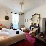 Chateau D'estrac Pensión