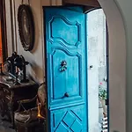 Πανσιόν Chateau D'estrac 4*