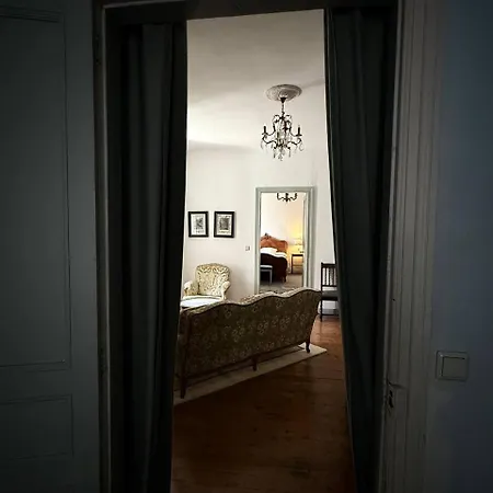 Chateau D'estrac