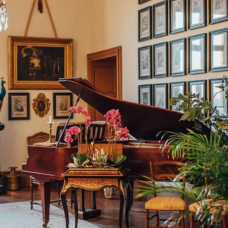 Chateau D'estrac 4* Hastingues