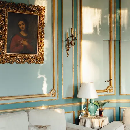 Chateau D'estrac Penzion 4*