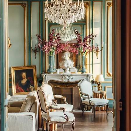 Maison d'hôtes Chateau D'estrac *