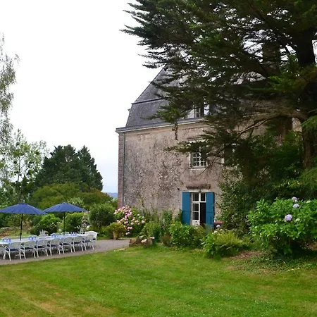 Chateau D'estrac * Hastingues