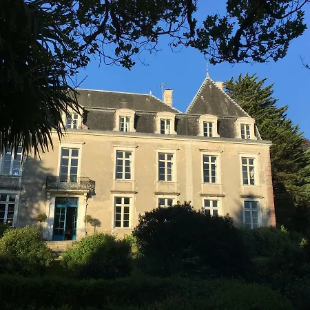 Chateau D'estrac