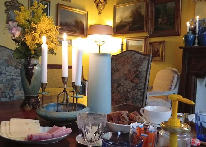 בית הארחה Chateau D'estrac Hastingues